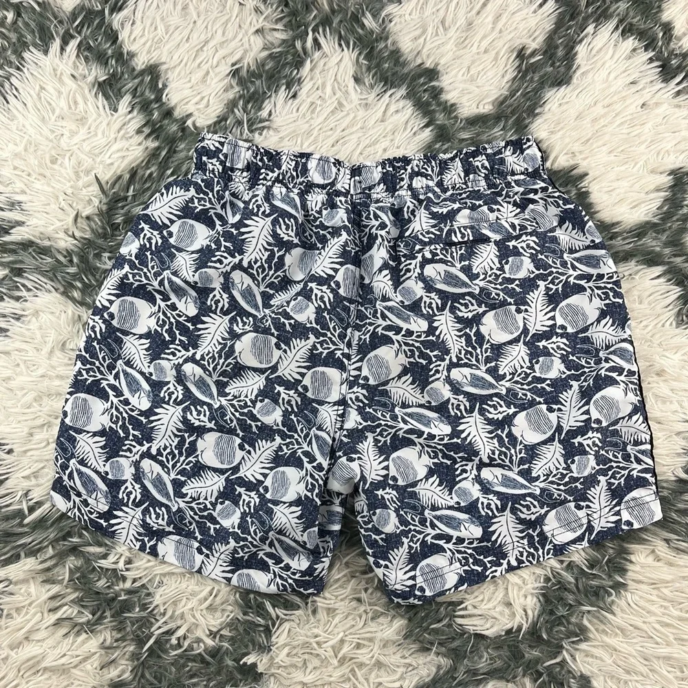 Nautica Men’s Sustainably Crafted 6” Seashell Print Swim Trunks Sz M Blue White